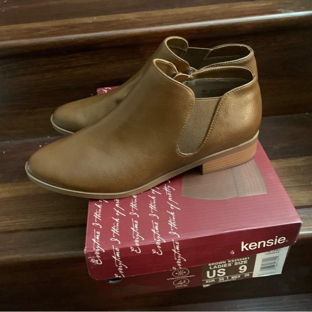 NEW Kensie Women's Sammy Brown Ankle Boots Black Size 9 booties 1899634 box